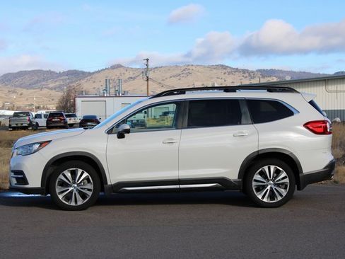 Used 2020 Subaru Ascent Limited w/ Technology Package image 3