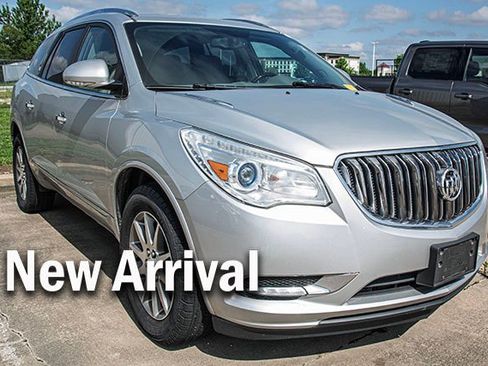 Used 2017 Buick Enclave Convenience FWD image 4