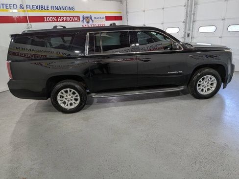 Used 2015 GMC Yukon XL SLT image 8