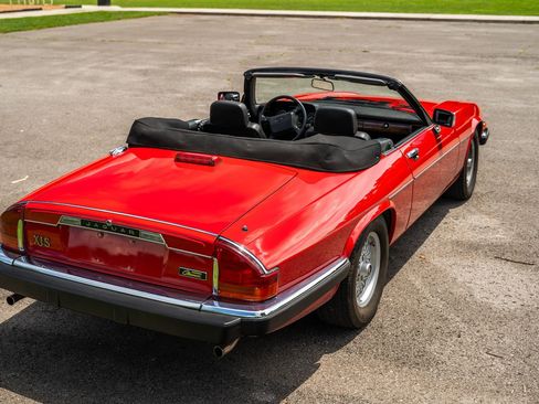Used 1990 Jaguar XJS V12 Convertible RWD image 17