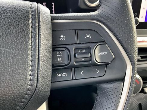 Used 2025 Toyota 4Runner SR5 image 28