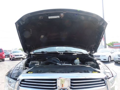 Used 2016 RAM 1500 Big Horn AWD/4WD image 9