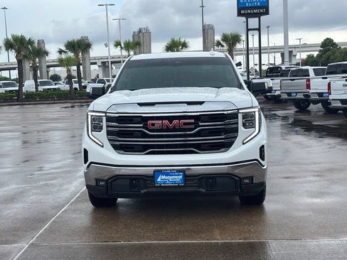 Used 2024 GMC Sierra 1500 SLT RWD image 2