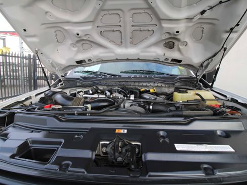 Used 2019 Ford F250 XL w/ Power Equipment Group image 19