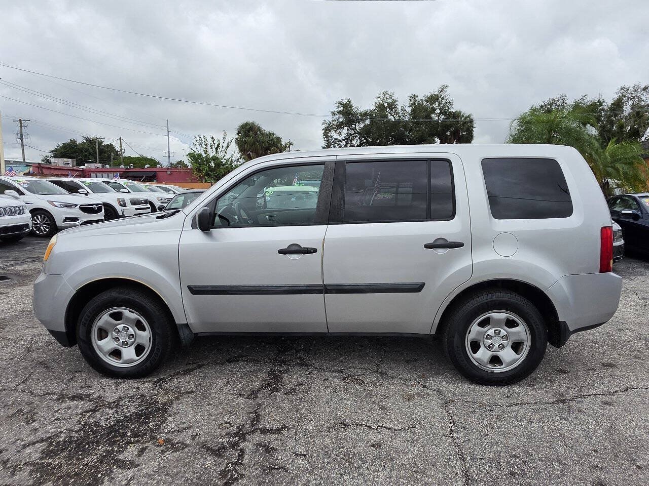 Used 2015 Honda Pilot LX image 4