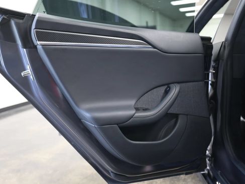 Used 2022 Tesla Model S Plaid AWD/4WD image 41