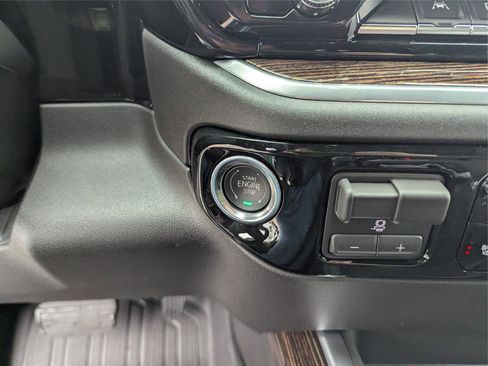 New 2026 GMC Sierra 1500 Elevation w/ Elevation Premium Package image 18