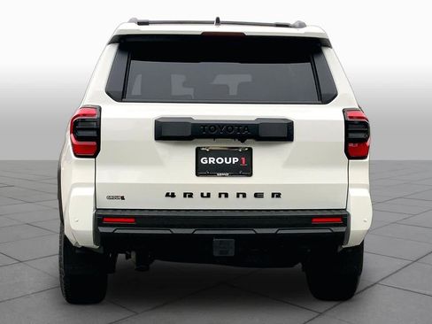 Used 2026 Toyota 4Runner TRD Off-Road AWD/4WD image 4