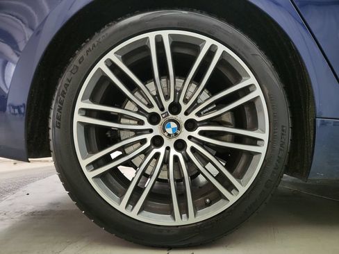 Used 2019 BMW 530i xDrive AWD/4WD image 38