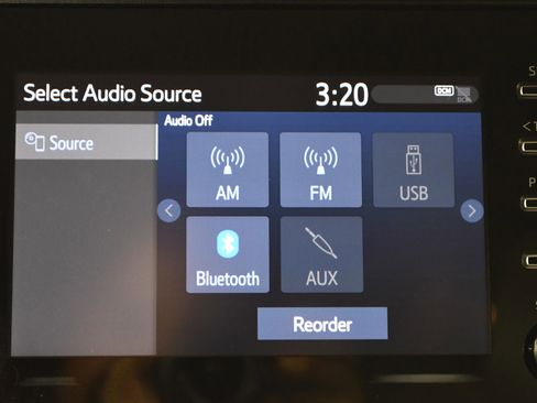 Used 2020 Toyota Sienna L image 16