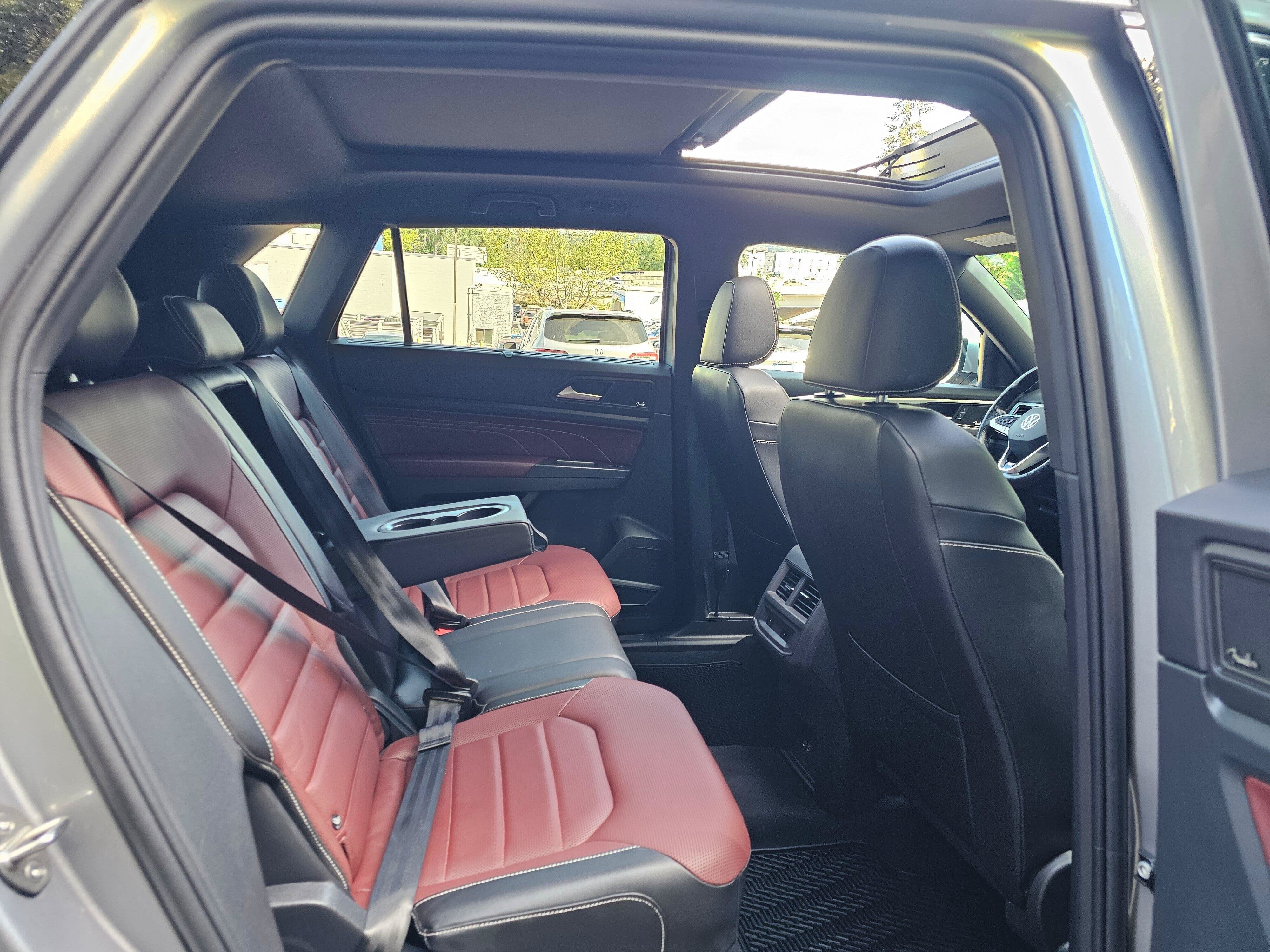 Used 2022 Volkswagen Atlas Cross Sport SEL Premium R-Line AWD/4WD image 13