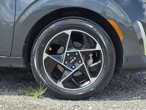 Certified 2023 Kia Soul EX FWD image 12