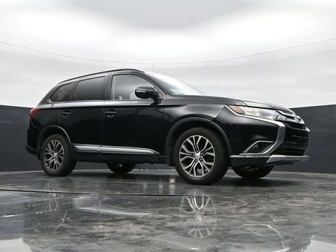 Used 2016 Mitsubishi Outlander AWD image 37