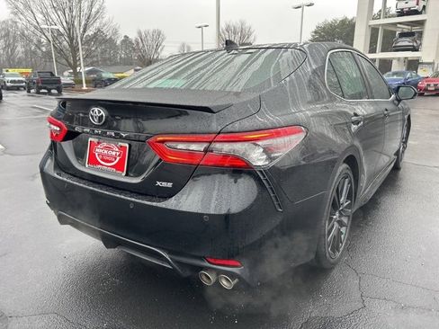 Used 2021 Toyota Camry XSE image 5