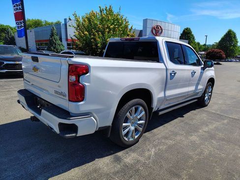 Used 2025 Chevrolet Silverado 1500 High Country AWD/4WD image 4