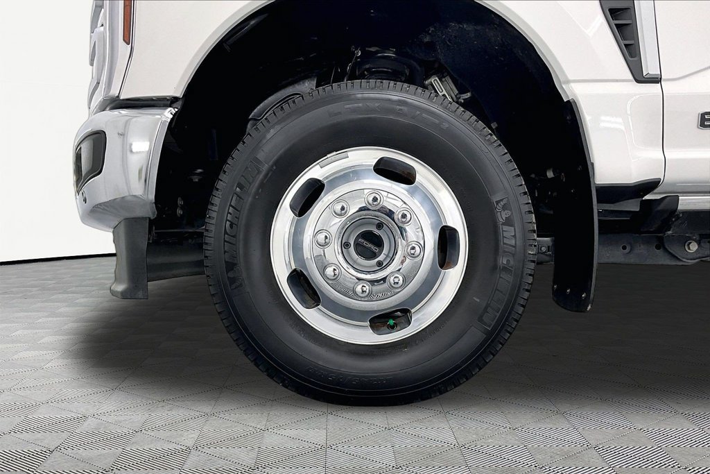 Used 2024 Ford F350 King Ranch w/ Chrome Package AWD/4WD image 9