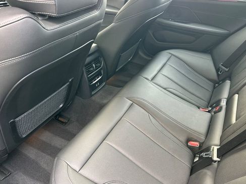 Used 2023 BMW i4 eDrive35 image 12