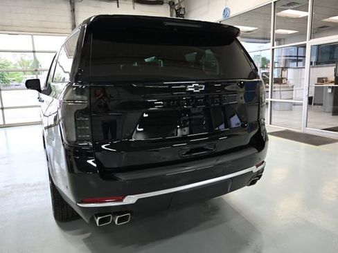 New 2026 Chevrolet Suburban High Country AWD/4WD image 6