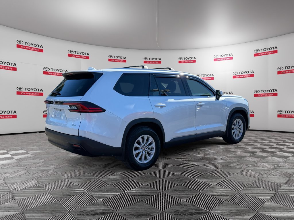 Used 2025 Toyota Grand Highlander AWD image 5