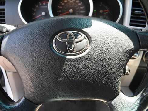 Used 2007 Toyota 4Runner SR5 AWD/4WD image 30
