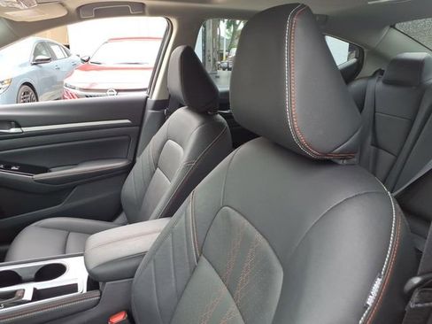 Certified 2025 Nissan Altima 2.5 SR w/ SR Premium Package image 5