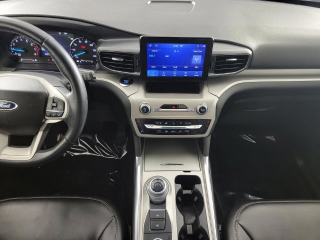 Used 2022 Ford Explorer XLT w/ Equipment Group 202A AWD/4WD image 21