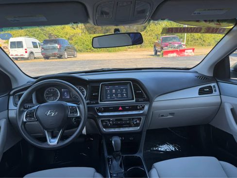 Used 2018 Hyundai Sonata ECO image 2