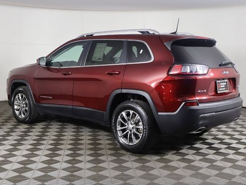 Used 2021 Jeep Cherokee Latitude Lux w/ Mopar Interior Package image 7
