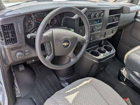 Used 2025 Chevrolet Express 3500 LT w/ LT Preferred Equipment Group RWD image 10
