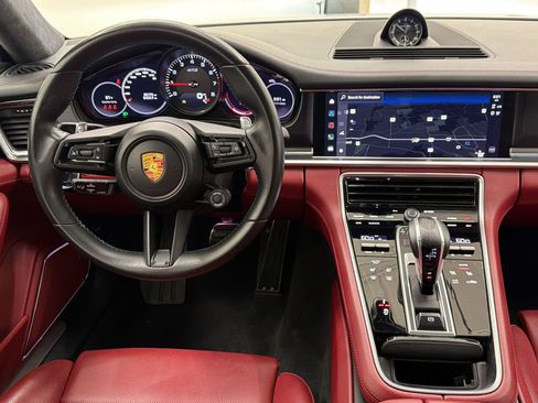 Used 2022 Porsche Panamera GTS AWD/4WD image 28