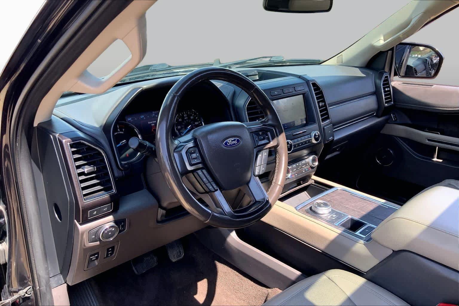 Used 2021 Ford Expedition Max Limited RWD image 18