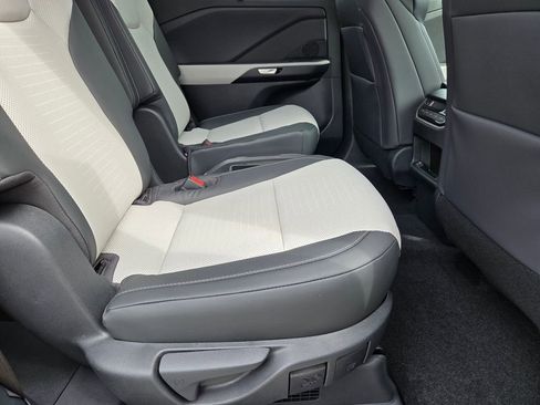 New 2026 Lexus TX 500h AWD image 32