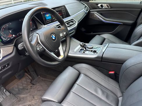 Used 2022 BMW X5 xDrive40i w/ Premium Package image 10