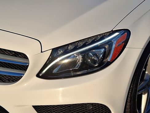 Used 2015 Mercedes-Benz C 300 4MATIC Sedan image 10