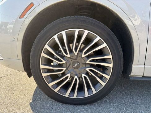 Used 2022 Lincoln Corsair Grand Touring w/ Towing Package image 19