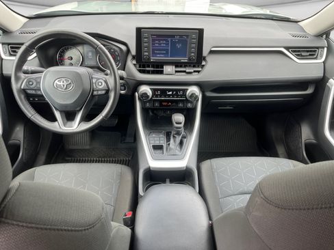 Used 2022 Toyota RAV4 XLE w/ Convenience Package AWD/4WD image 10