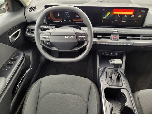 New 2026 Kia K4 FWD image 12