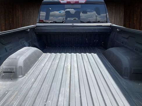 Used 2024 GMC Sierra 1500 AT4 w/ Technology Package AWD/4WD image 15
