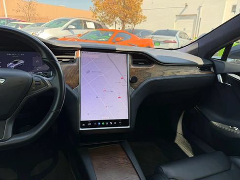Used 2020 Tesla Model S Long Range AWD/4WD image 21