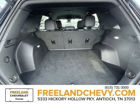 Used 2025 Chevrolet Equinox LT w/ Convenience Package II AWD/4WD image 15