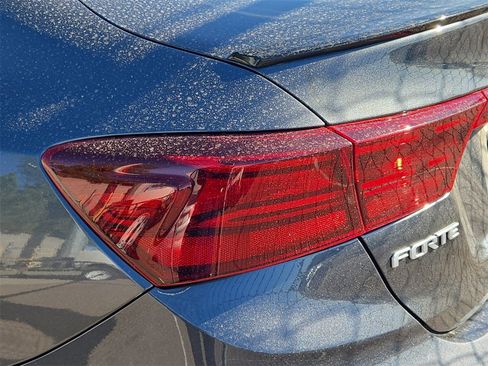 Used 2024 Kia Forte GT-Line image 15