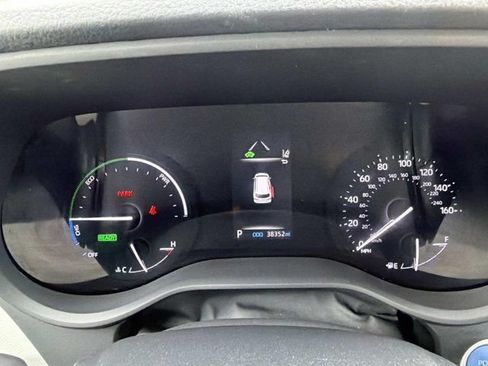 Certified 2024 Toyota Sienna LE w/ LE Plus Package AWD/4WD image 23