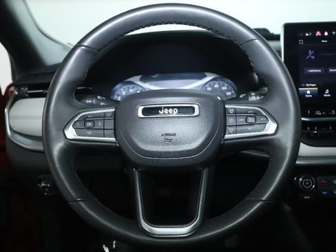 Used 2025 Jeep Compass Limited AWD/4WD image 21