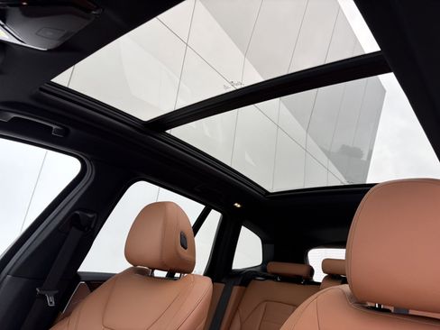 Used 2021 BMW X3 xDrive30i w/ Premium Package image 14