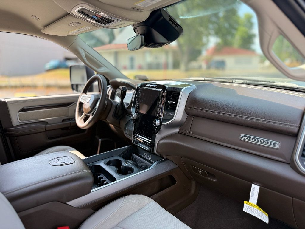 Used 2025 RAM 3500 Laramie AWD/4WD image 24