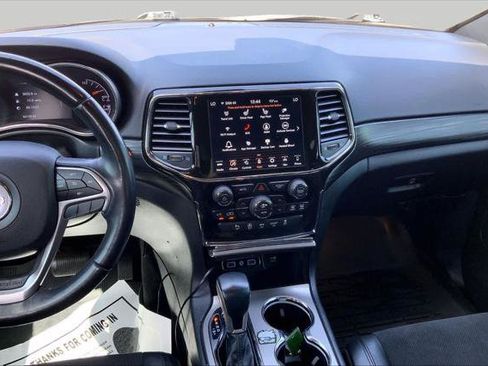 Certified 2022 Jeep Grand Cherokee Laredo X RWD image 7