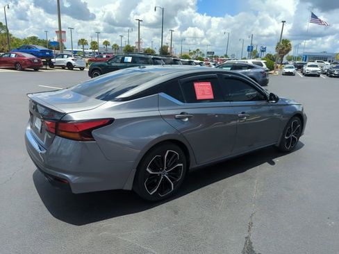 Certified 2023 Nissan Altima 2.5 SR FWD image 6
