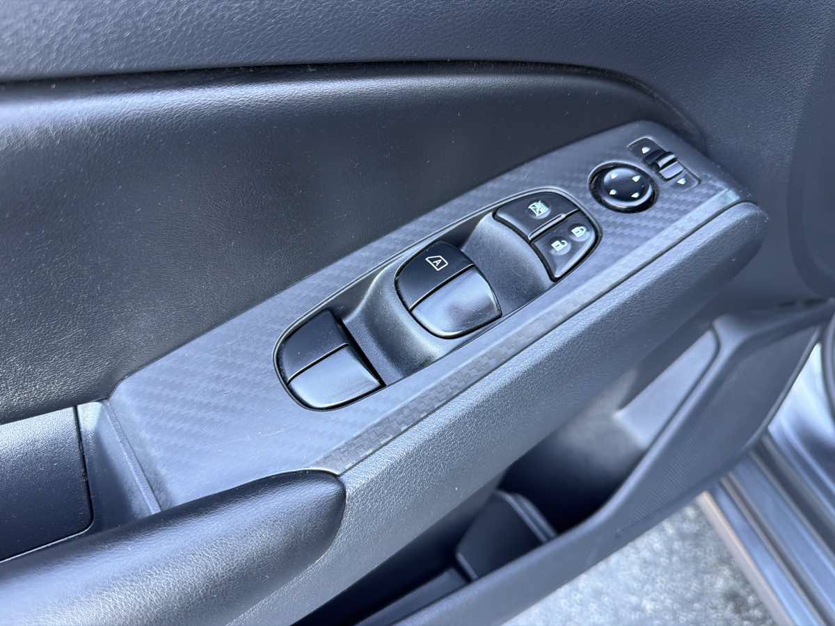 Used 2024 Nissan Altima 2.5 S FWD image 26