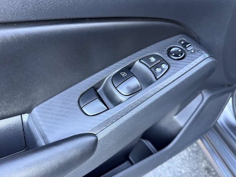 Used 2024 Nissan Altima 2.5 S FWD image 26