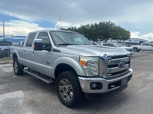 Used 2016 Ford F250 Lariat w/ Chrome Package AWD/4WD image 3
